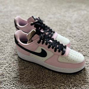 Brand New Men’s Pink Air Force 1s